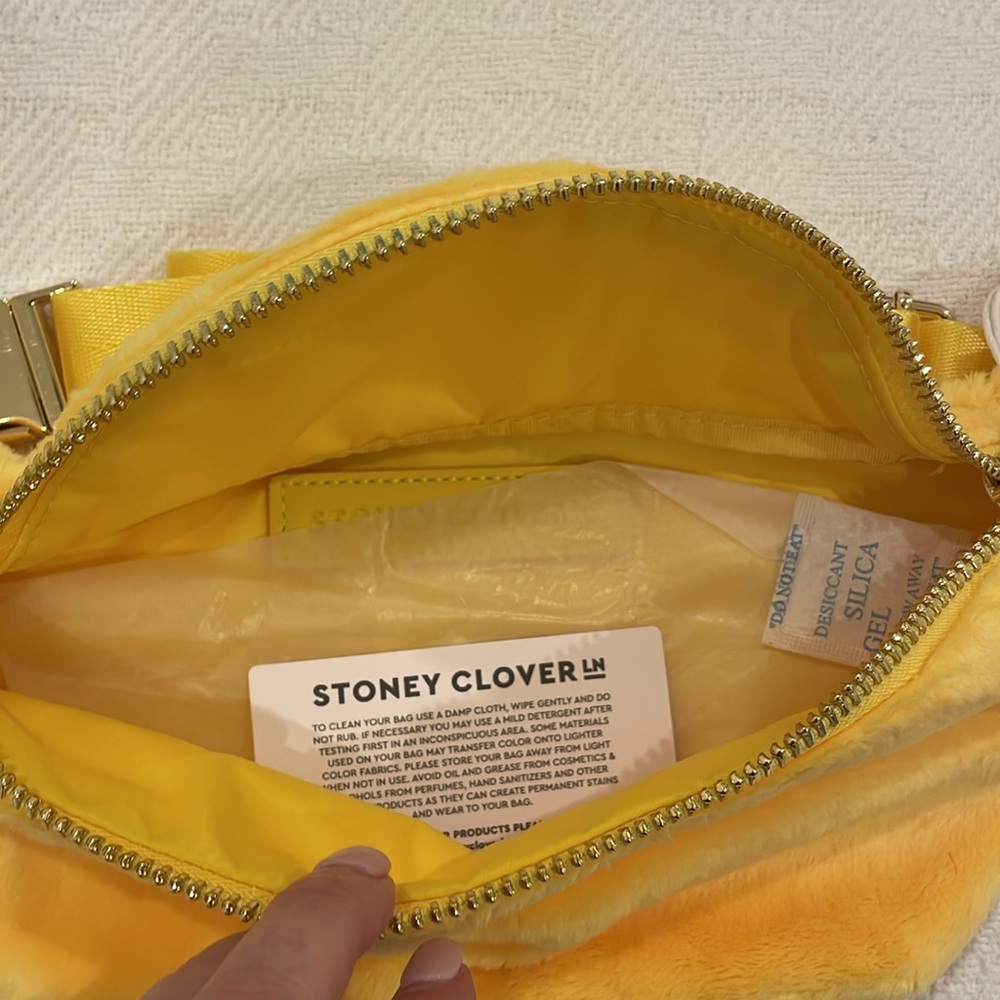 Stoney Clover Lane classic Fanny pack in lemon NWT - Picture 8 of 11